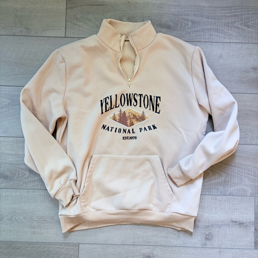 Yellowstone National Park Beige 1/4 zip Sweatshirt